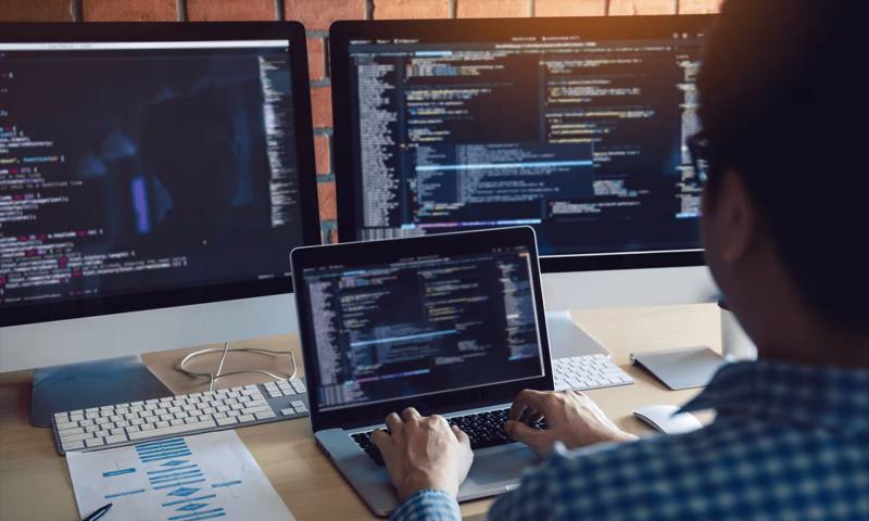 数据科学选型：R与Python如何赋能濮阳县网站建设？